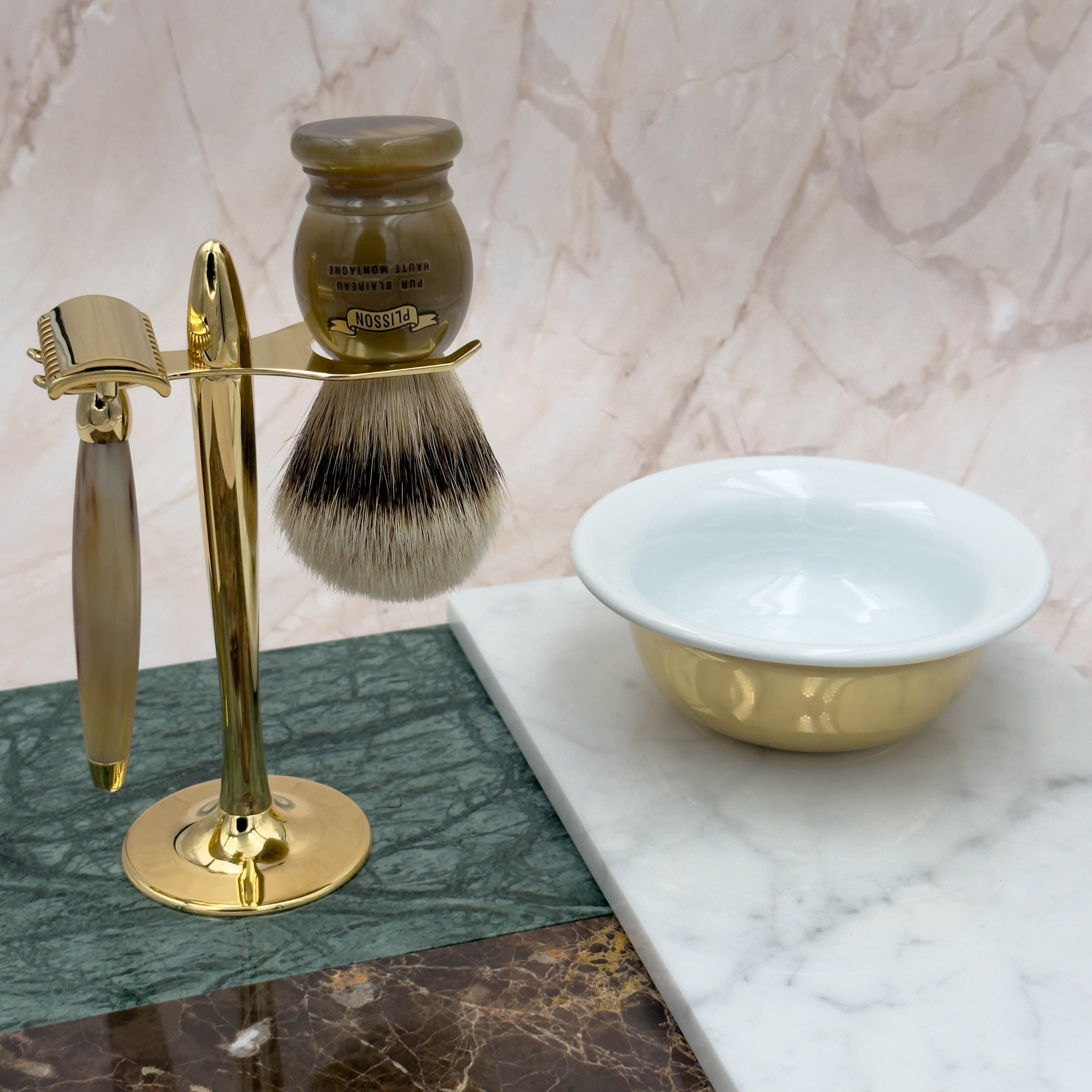 Display on marble of bowl and shaving accessories
